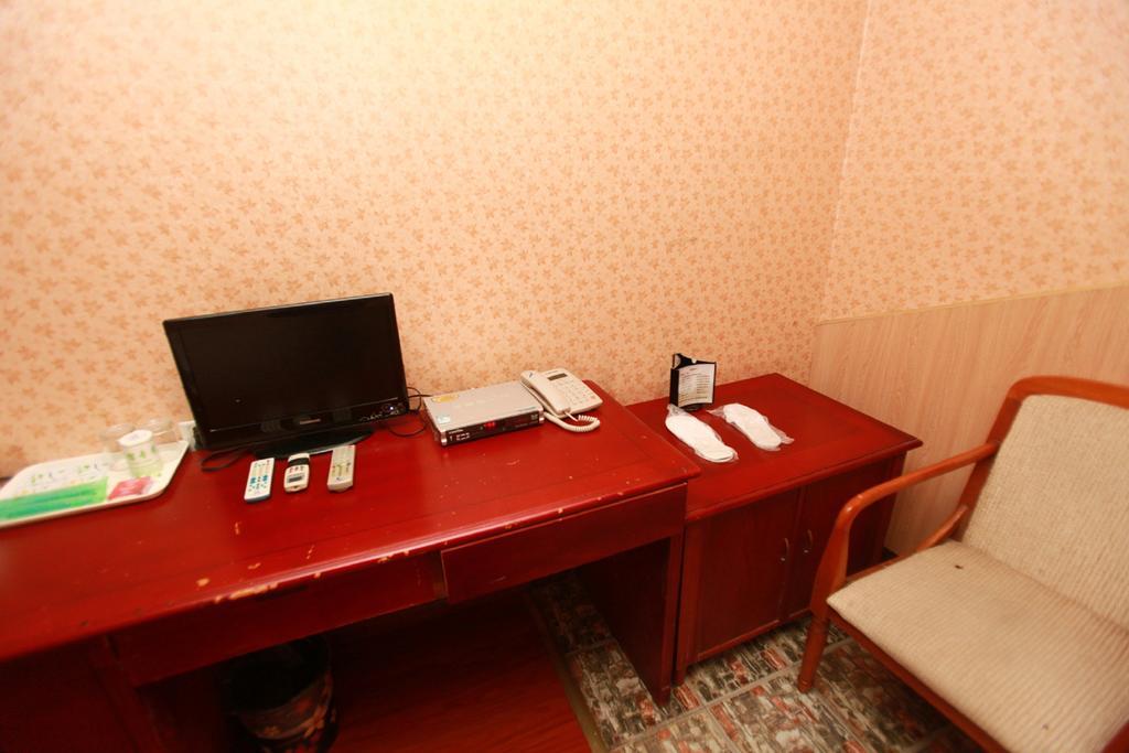 Zhengfu Caotang Decent Inn Chengdu Zimmer foto